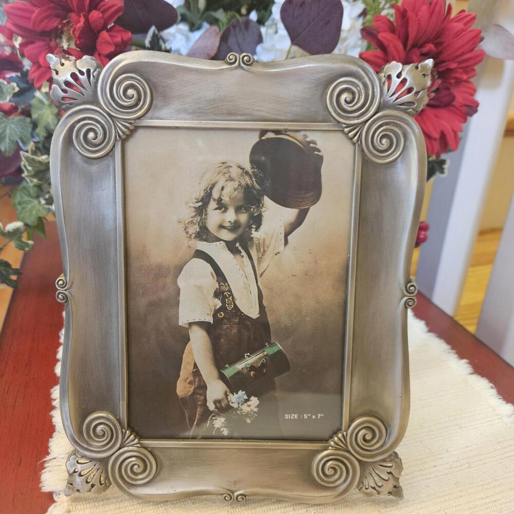 Pewter Finish 5"x 7" Art Nouveau Picture Frame Black Velvet Backing w/ Stand